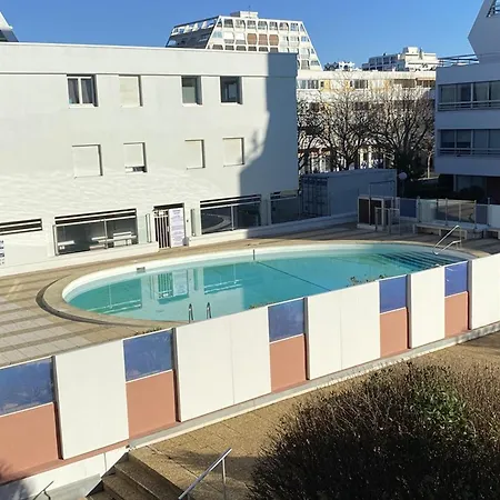 Coquet Avec Piscine - 2 Pers. - Fr-1-874-46 Apartment